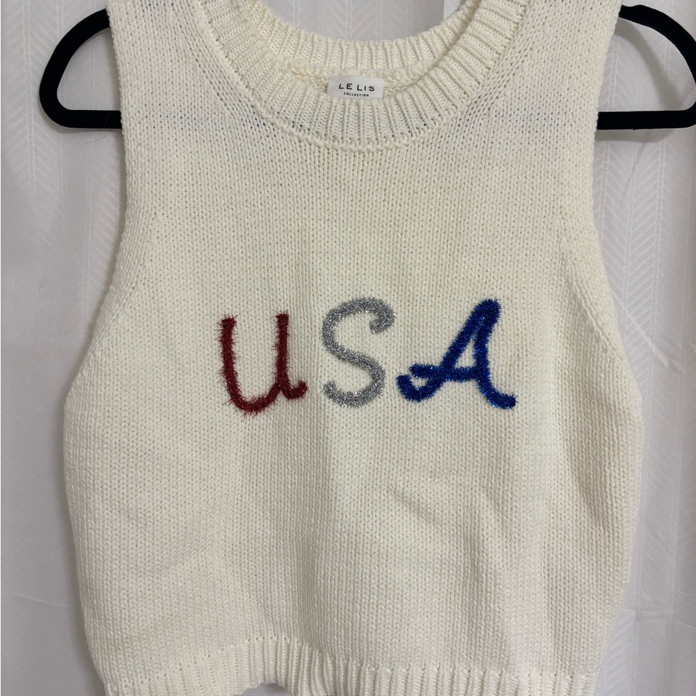Le Lis Women's Sweater Vest - White with USA Design